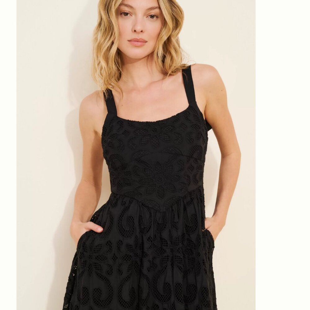 Saylor Maryl Midi Dress Sz L‎ Eyelet Dark Romantic Feminine Elegant Party NWOT - Picture 2 of 3